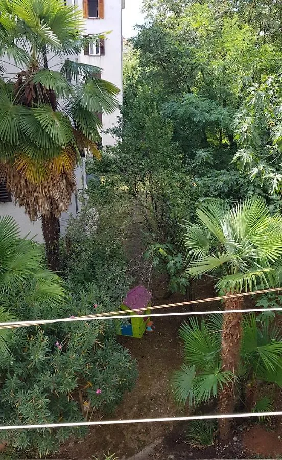 Apartment With Direct Sea View, Free Parking And Close To Beaches And Promenade Lovran Croatia