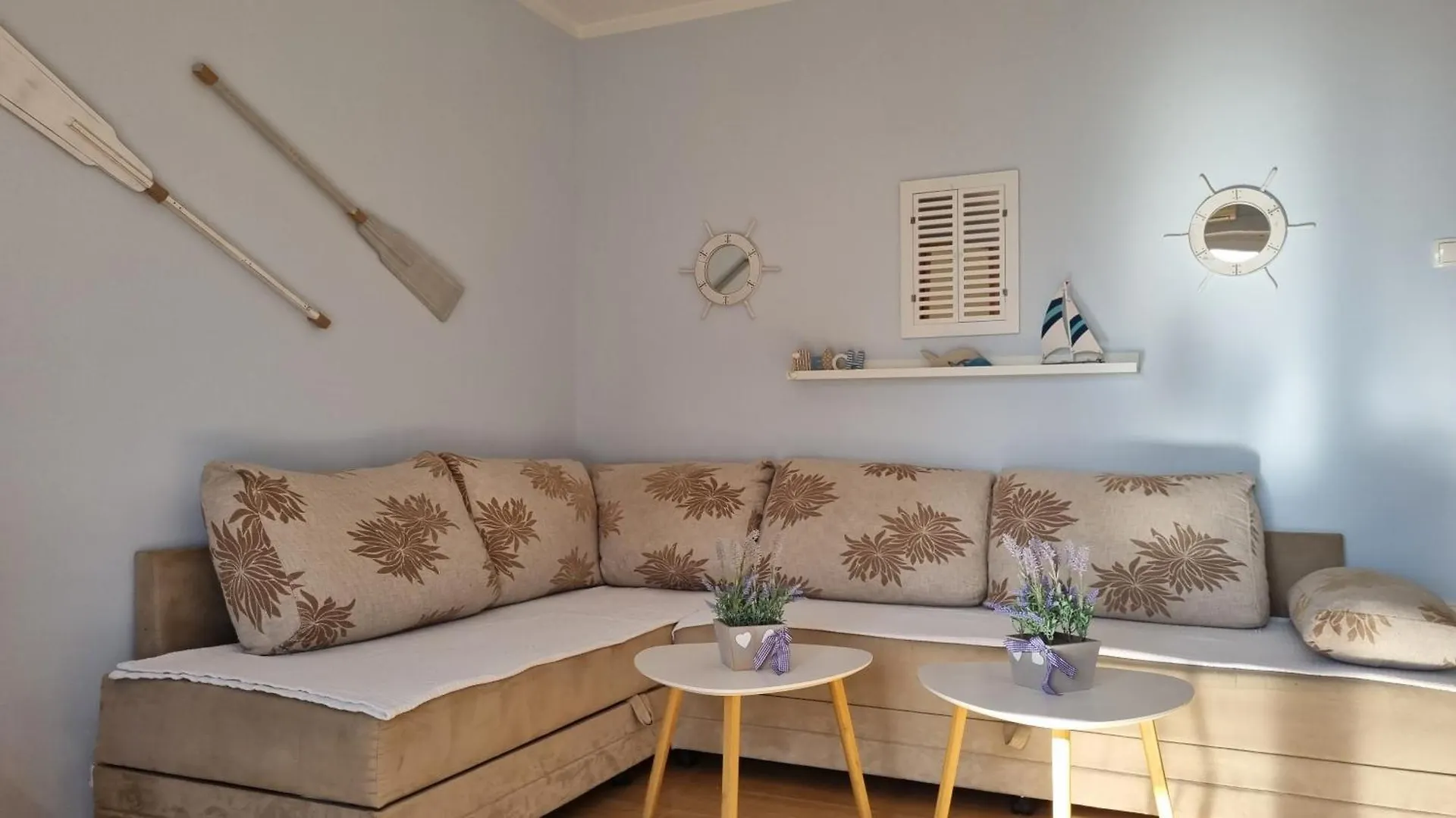 Apartment With Direct Sea View, Free Parking And Close To Beaches And Promenade Lovran