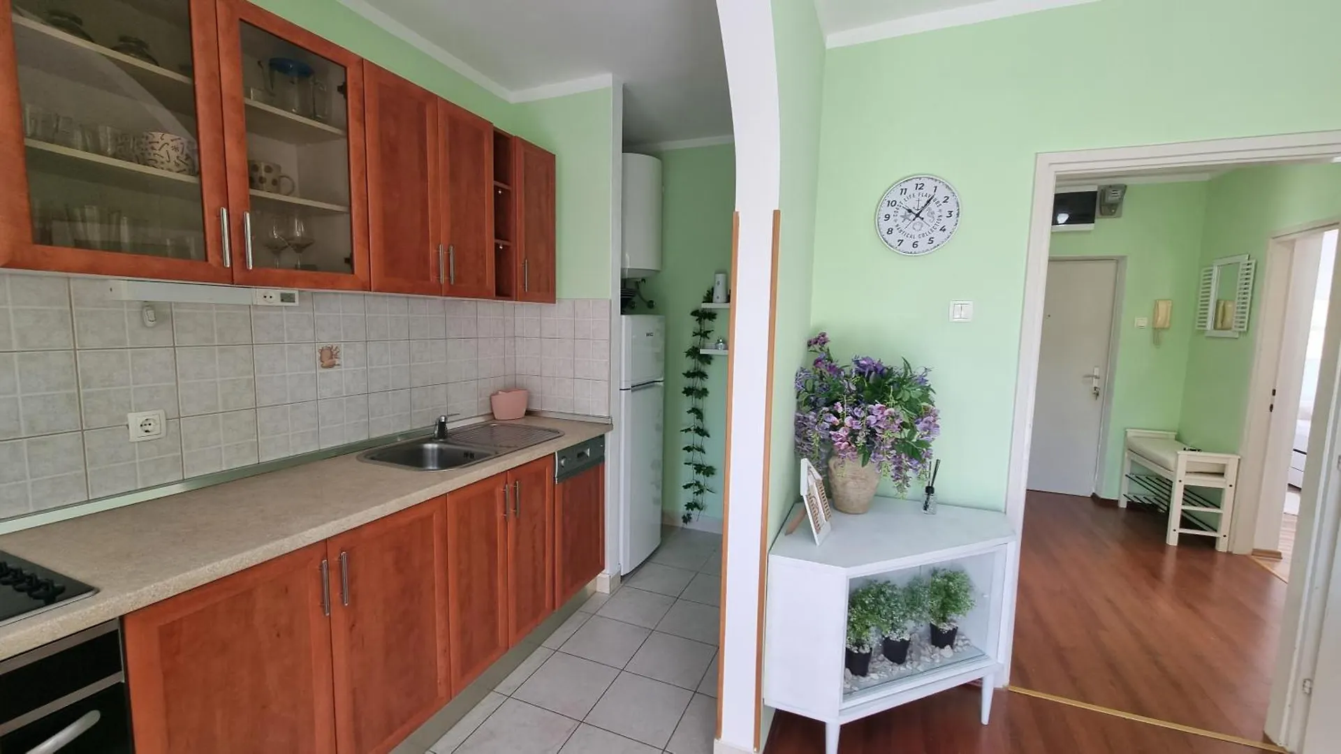 Apartment With Direct Sea View, Free Parking And Close To Beaches And Promenade Lovran 0*,